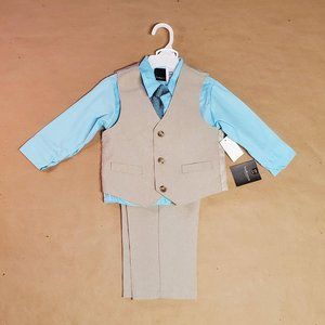 Van Heusen 4 piece Set Size 2T/2 Khaki